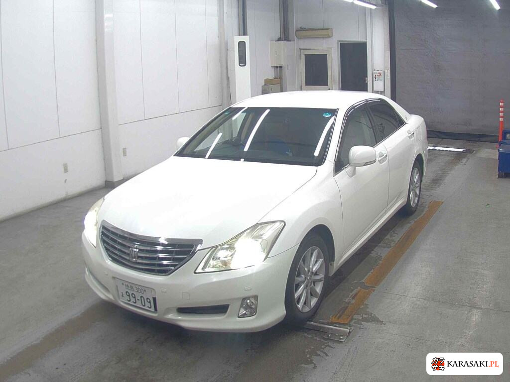 Toyota Crown 2009 z aukcji japońskiej
