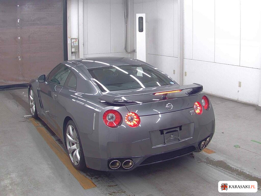 Nissan GT-R 2008 z aukcji japońskiej