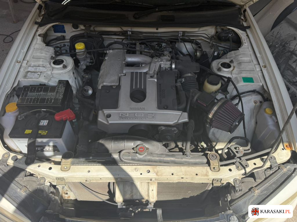Nissan Skyline 2000 z aukcji japońskiej