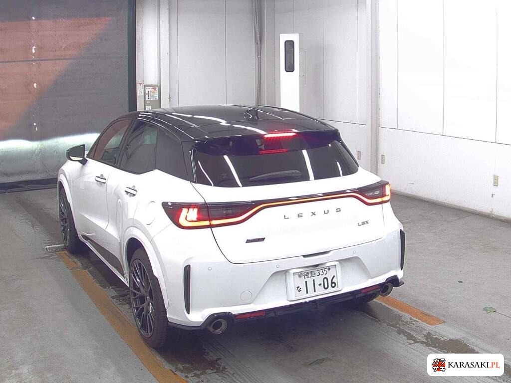 Lexus LBX 2025 z aukcji japońskiej