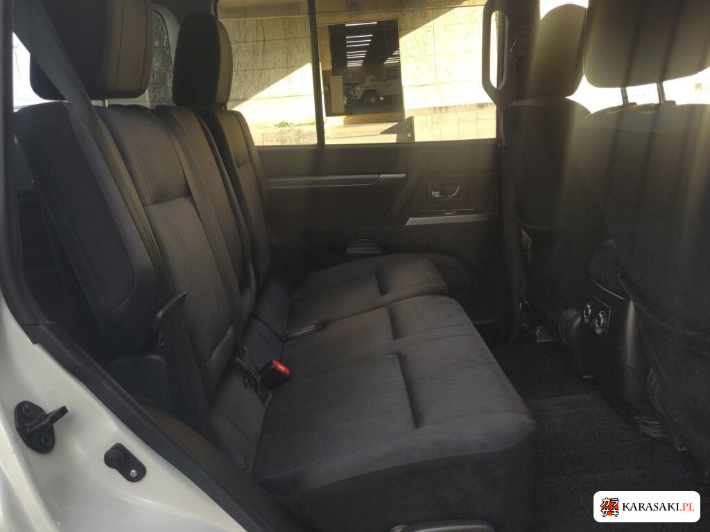 Mitsubishi Pajero 2012 z aukcji japońskiej