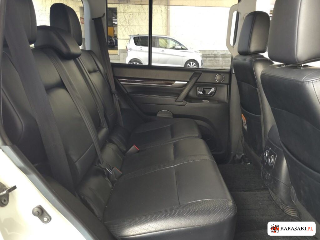 Mitsubishi Pajero 2011 z aukcji japońskiej