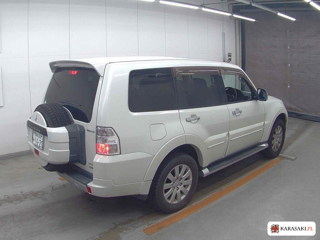 Mitsubishi Pajero 2011 z aukcji japońskiej