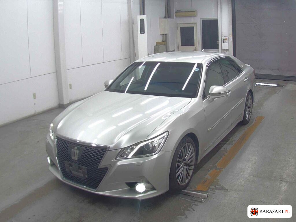 Toyota Crown 2013 z aukcji japońskiej