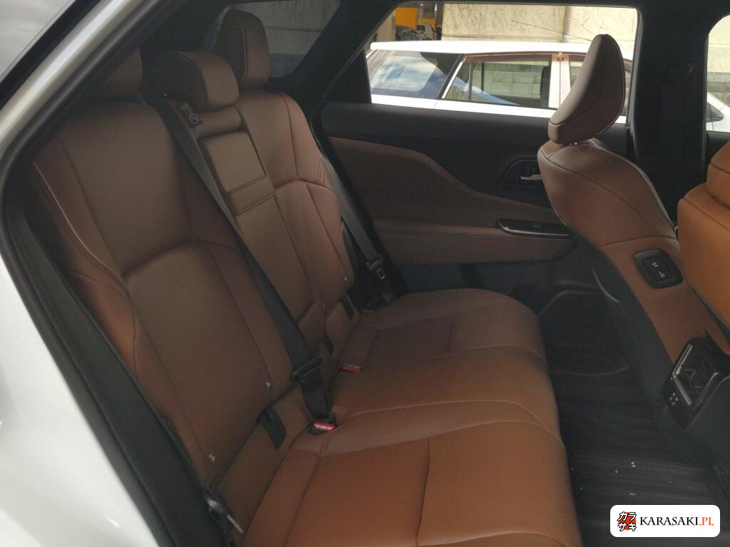 Toyota Crown Estate 2025 z aukcji japońskiej