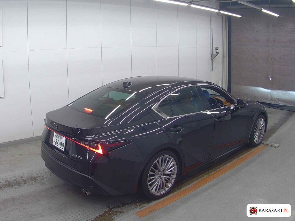 Lexus Is 2022 z aukcji japońskiej