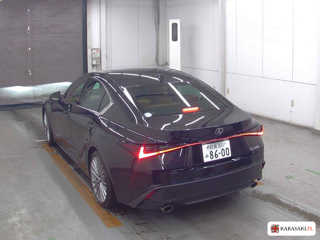 Lexus Is 2022 z aukcji japońskiej