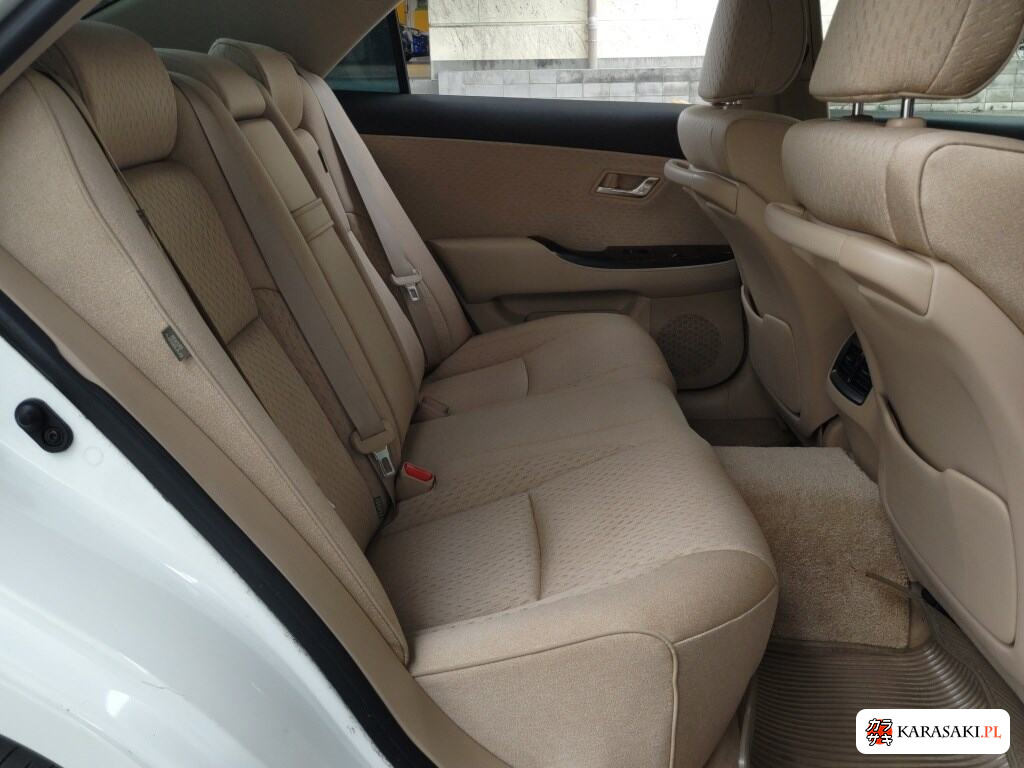 Toyota Crown 2009 z aukcji japońskiej