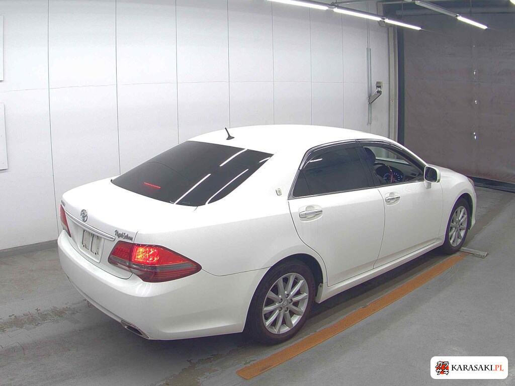 Toyota Crown 2009 z aukcji japońskiej