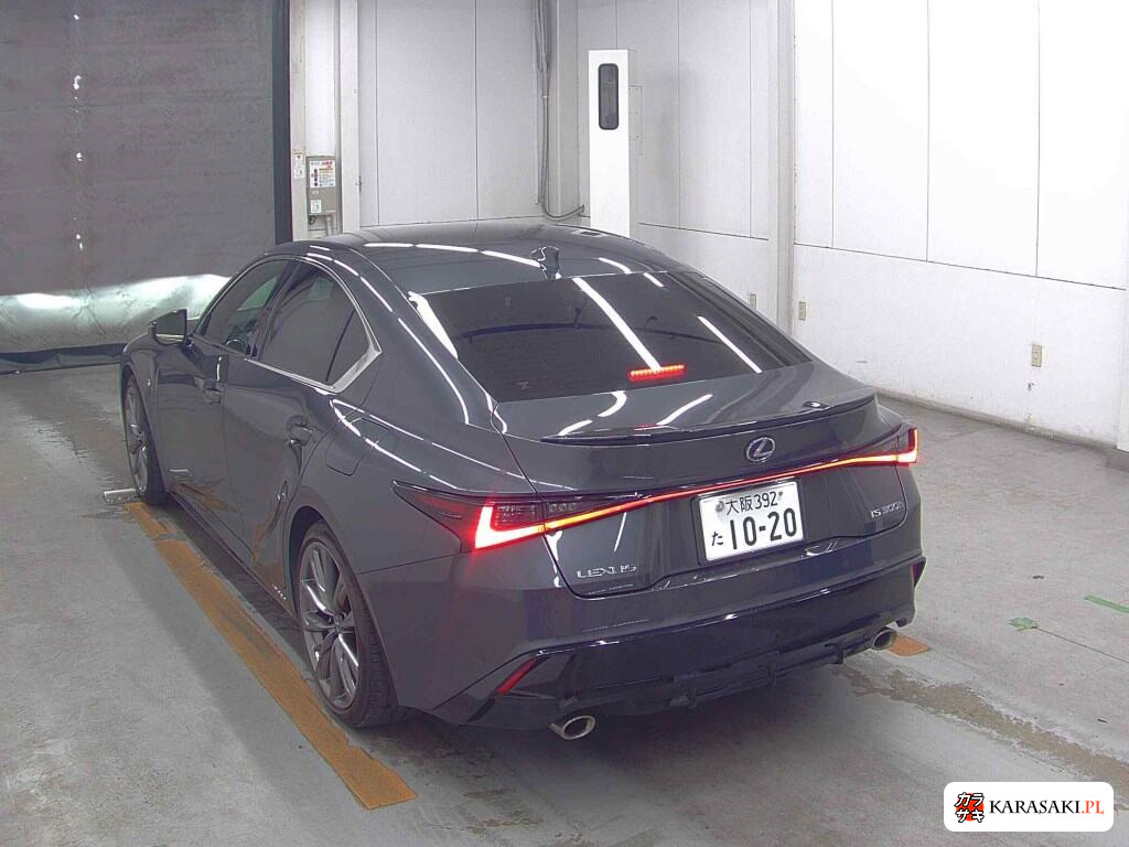 Lexus Is 2021 z aukcji japońskiej