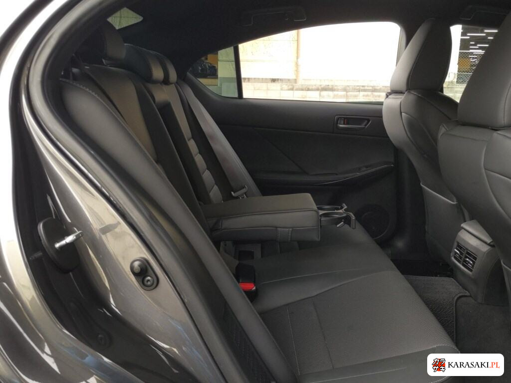 Lexus Is 2021 z aukcji japońskiej