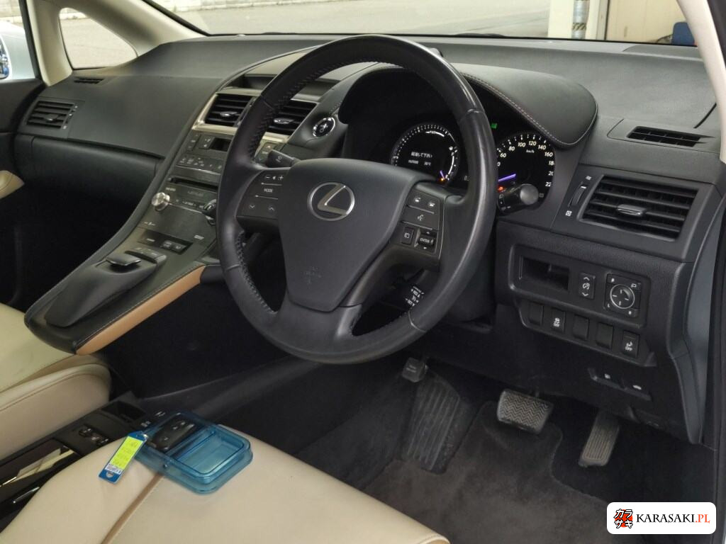 Lexus HS 2014 z aukcji japońskiej