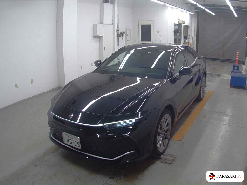 Toyota Crown Crossover 2023 z aukcji japońskiej