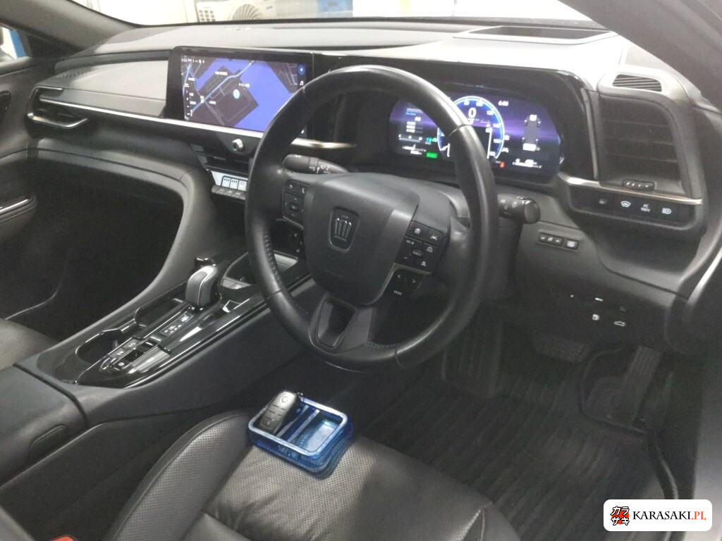 Toyota Crown Crossover 2023 z aukcji japońskiej
