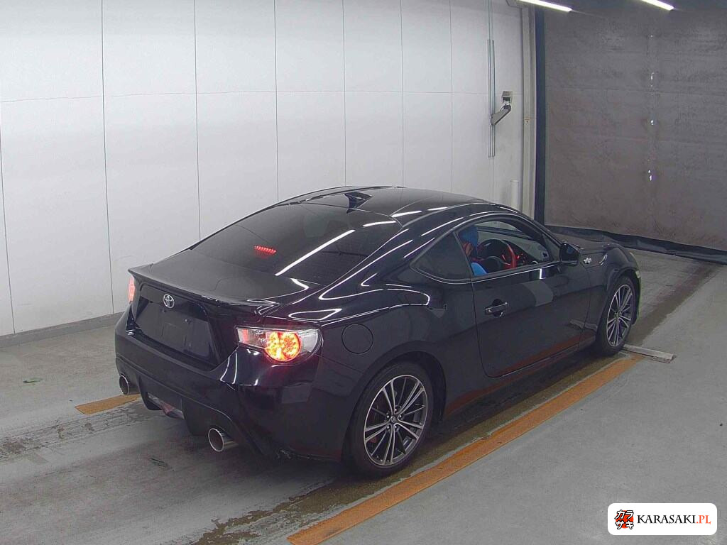 Toyota 86 2013 z aukcji japońskiej