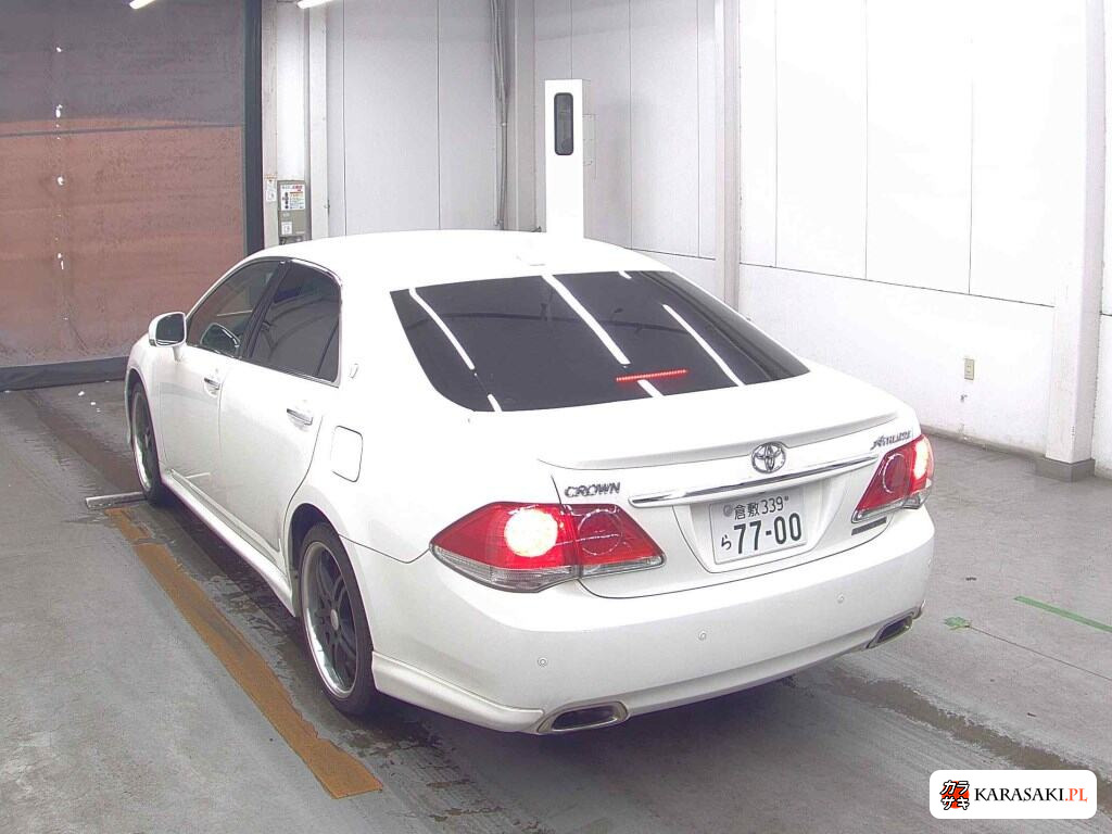 Toyota Crown 2011 z aukcji japońskiej