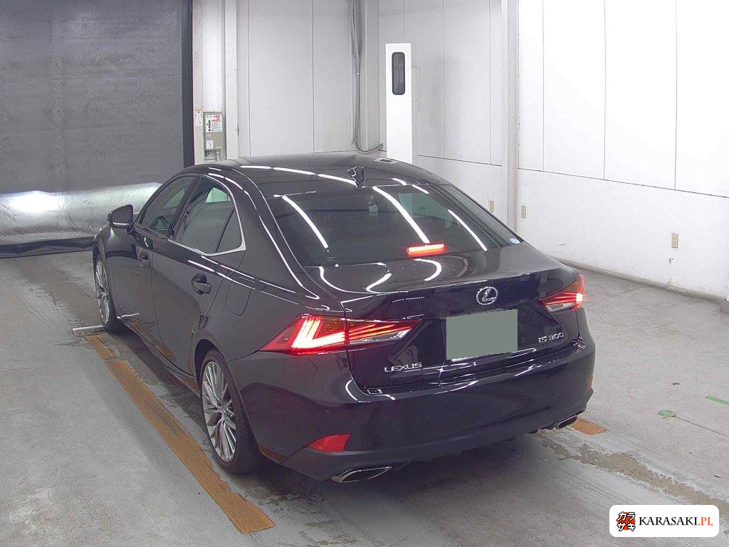 Lexus Is 2018 z aukcji japońskiej