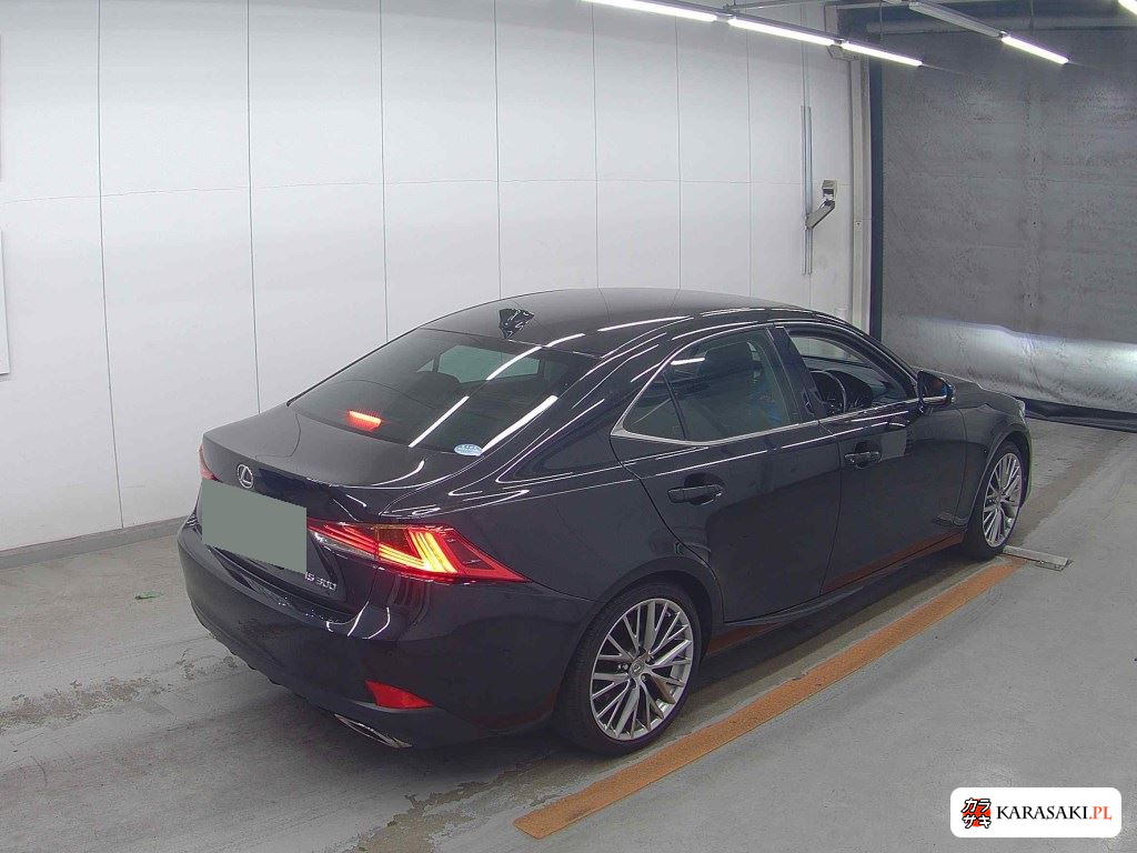 Lexus Is 2018 z aukcji japońskiej