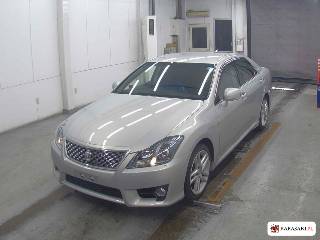 Toyota Crown 2010 z aukcji japońskiej