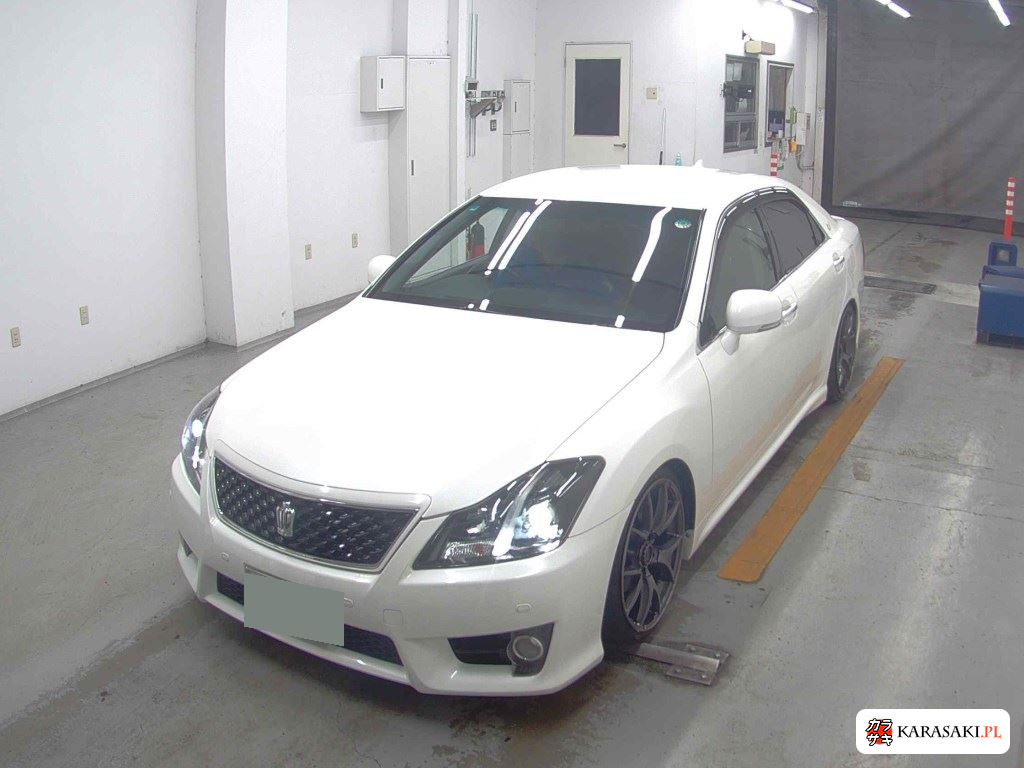 Toyota Crown 2012 z aukcji japońskiej