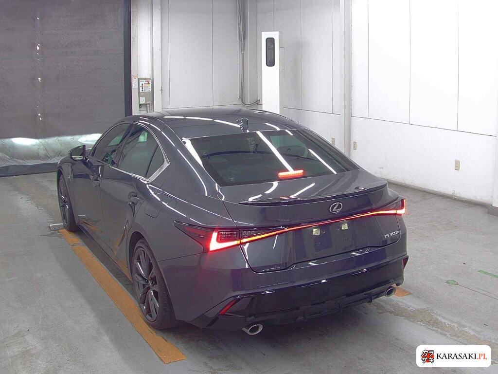 Lexus Is 2023 z aukcji japońskiej