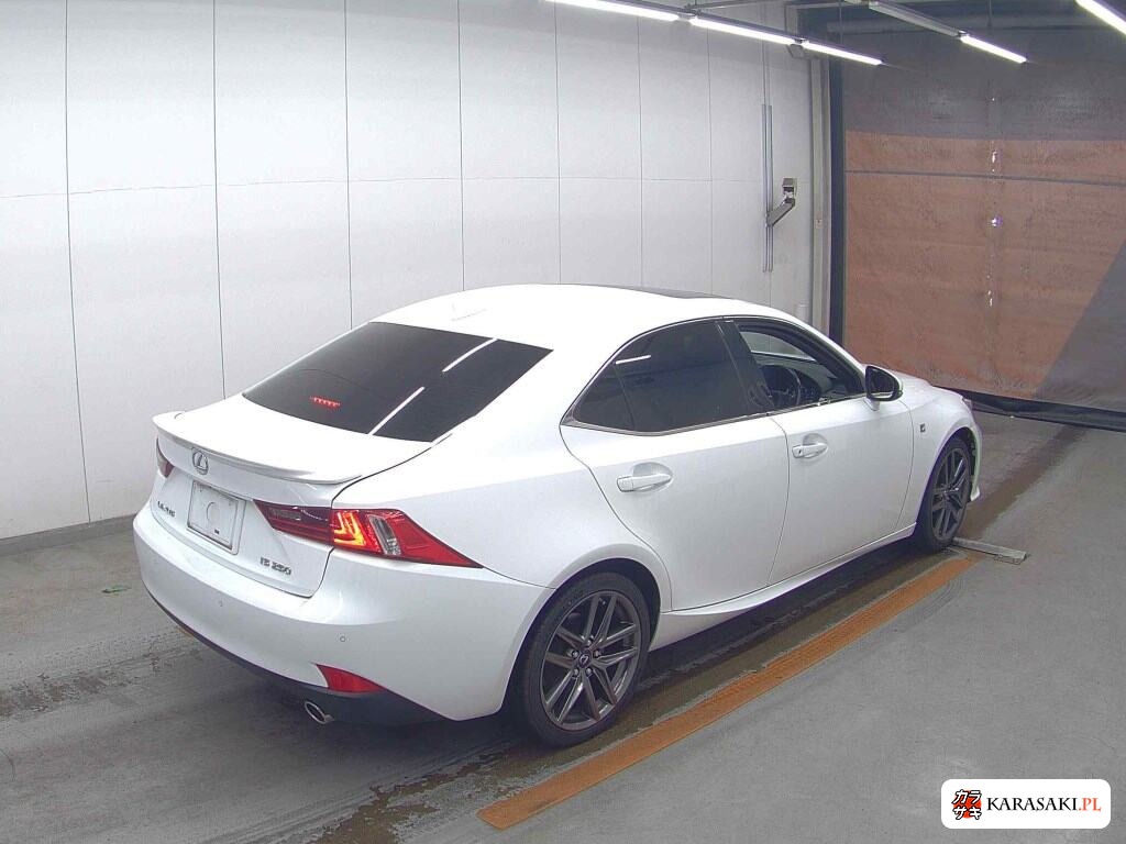Lexus Is 2013 z aukcji japońskiej