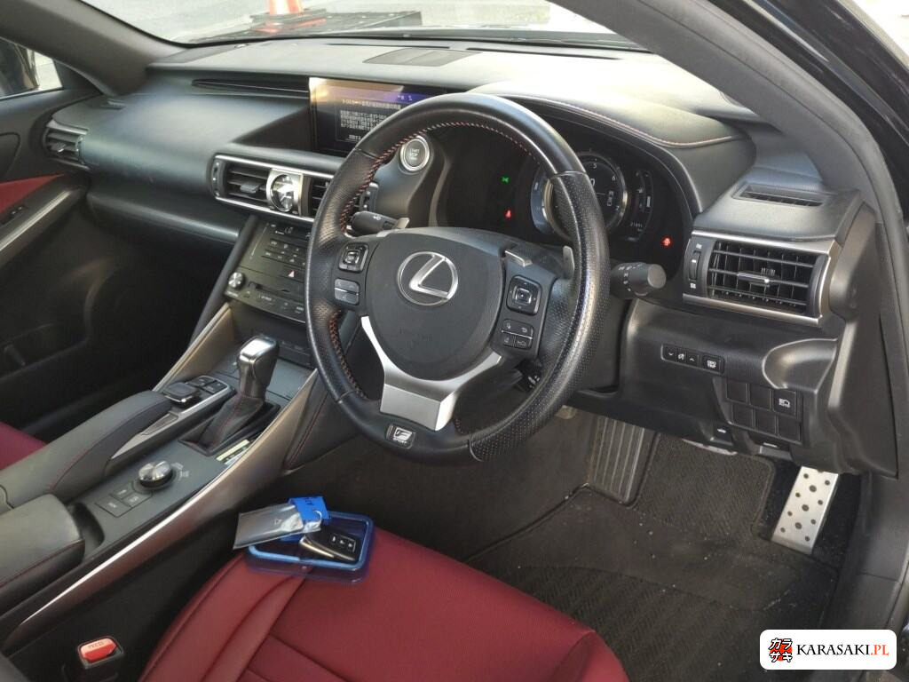 Lexus Is 2017 z aukcji japońskiej