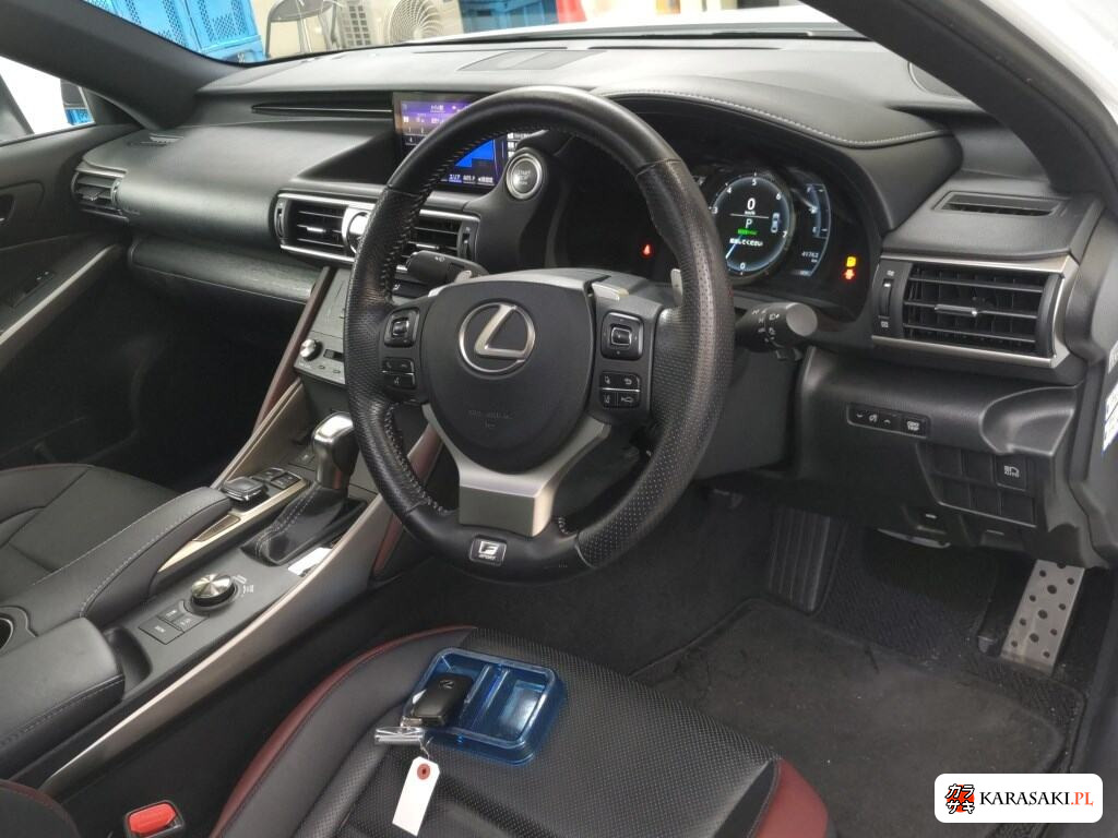 Lexus Is 2018 z aukcji japońskiej