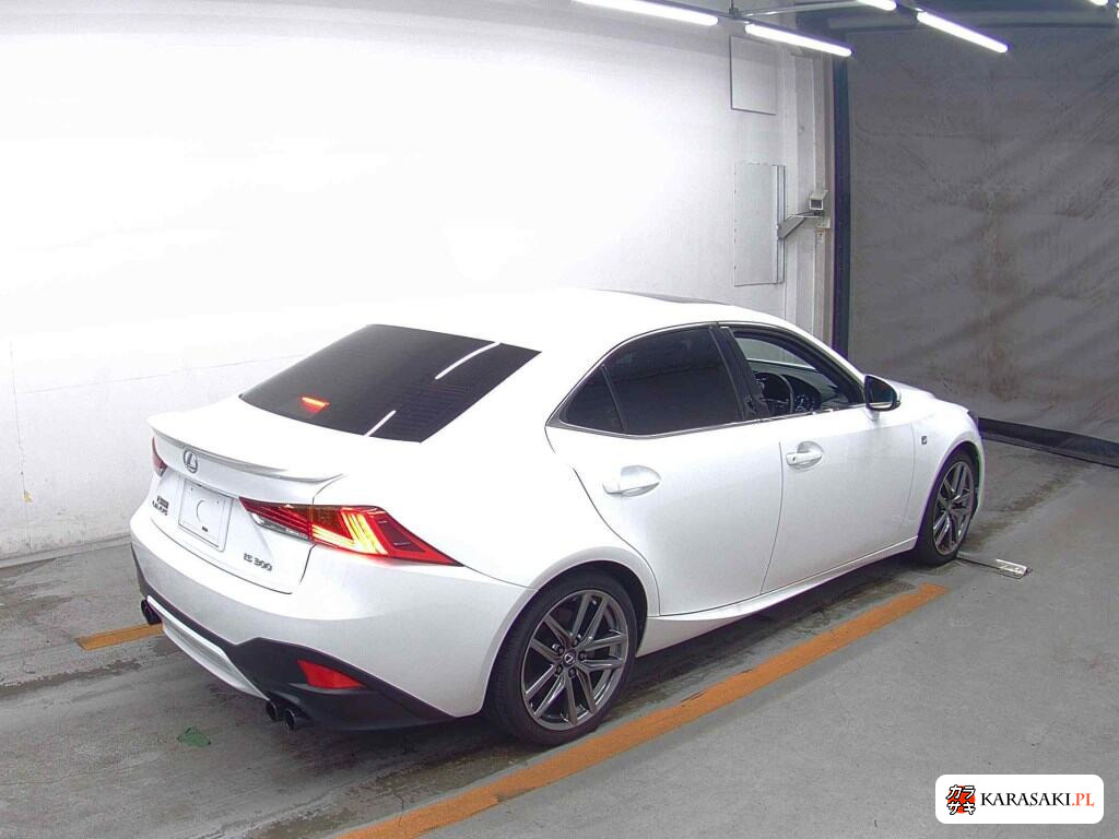 Lexus Is 2018 z aukcji japońskiej