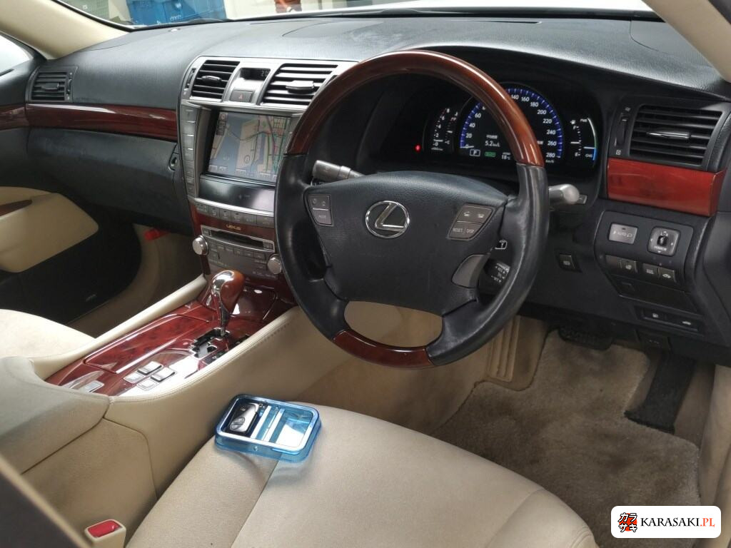 Lexus LS 2010 z aukcji japońskiej