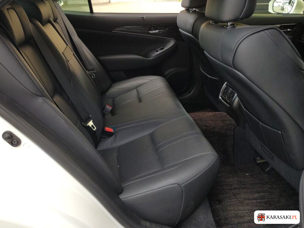 Toyota Crown 2013 z aukcji japońskiej