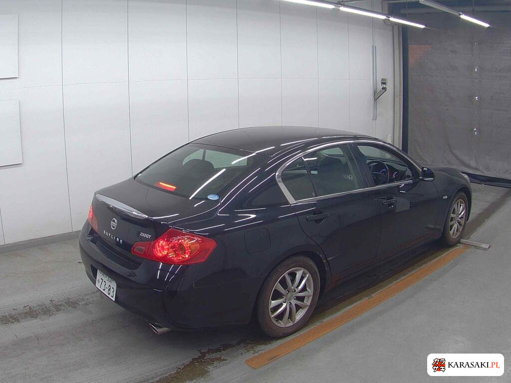 Nissan Skyline 2009 z aukcji japońskiej