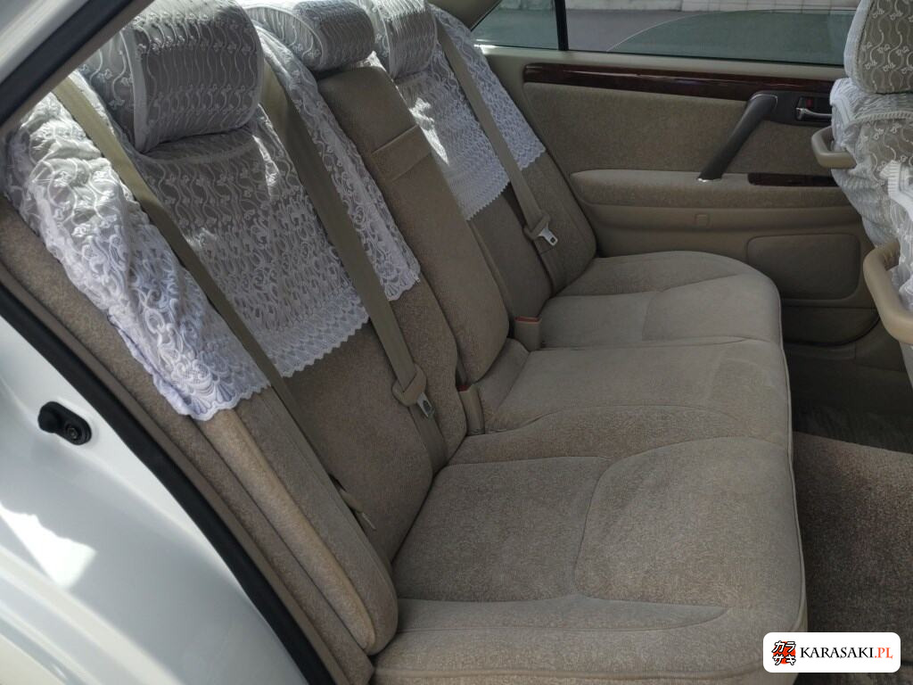 Toyota Crown 2001 z aukcji japońskiej