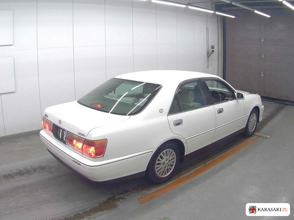 Toyota Crown 2001 z aukcji japońskiej
