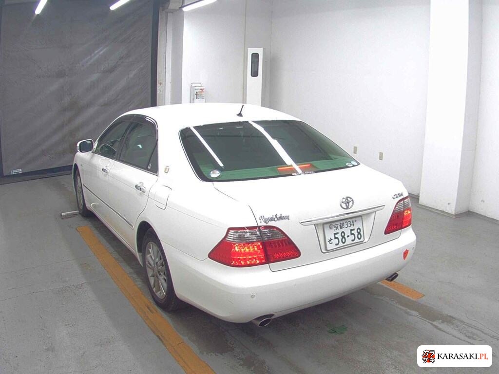 Toyota Crown 2008 z aukcji japońskiej