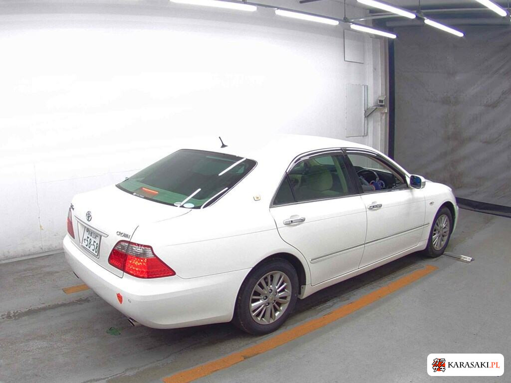 Toyota Crown 2008 z aukcji japońskiej