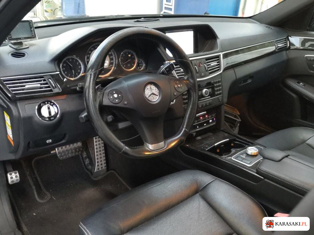 Mercedes-Benz E-Class 2009 z aukcji japońskiej