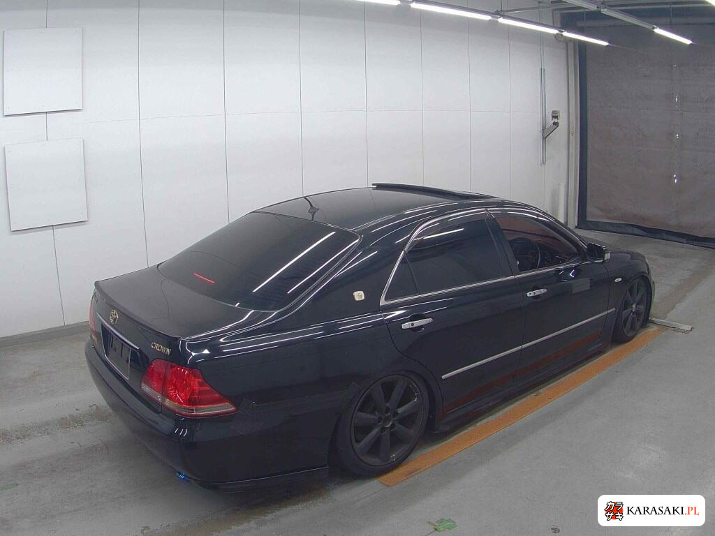 Toyota Crown 2006 z aukcji japońskiej