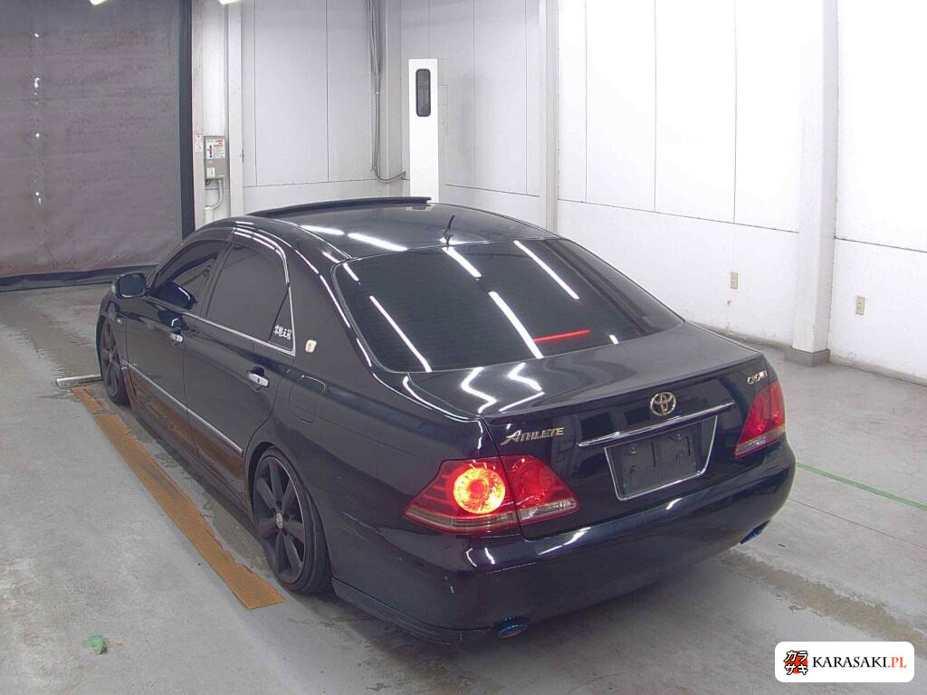 Toyota Crown 2006 z aukcji japońskiej