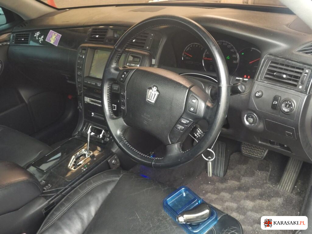 Toyota Crown 2006 z aukcji japońskiej