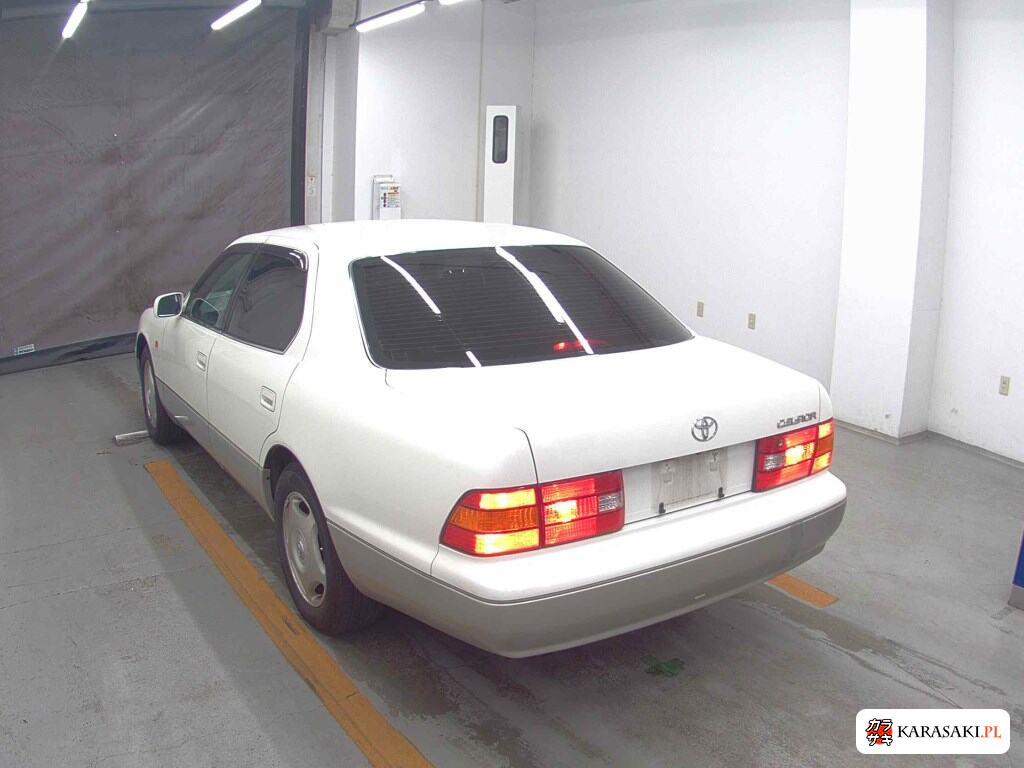 Toyota Celsior 2000 z aukcji japońskiej