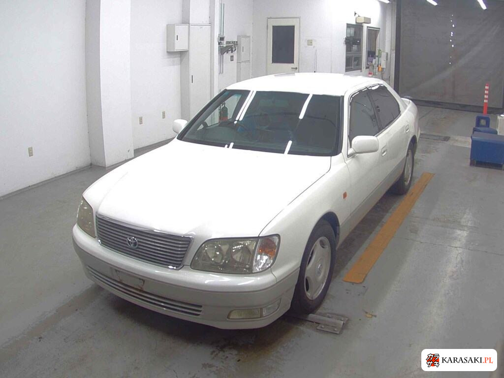 Toyota Celsior 2000 z aukcji japońskiej