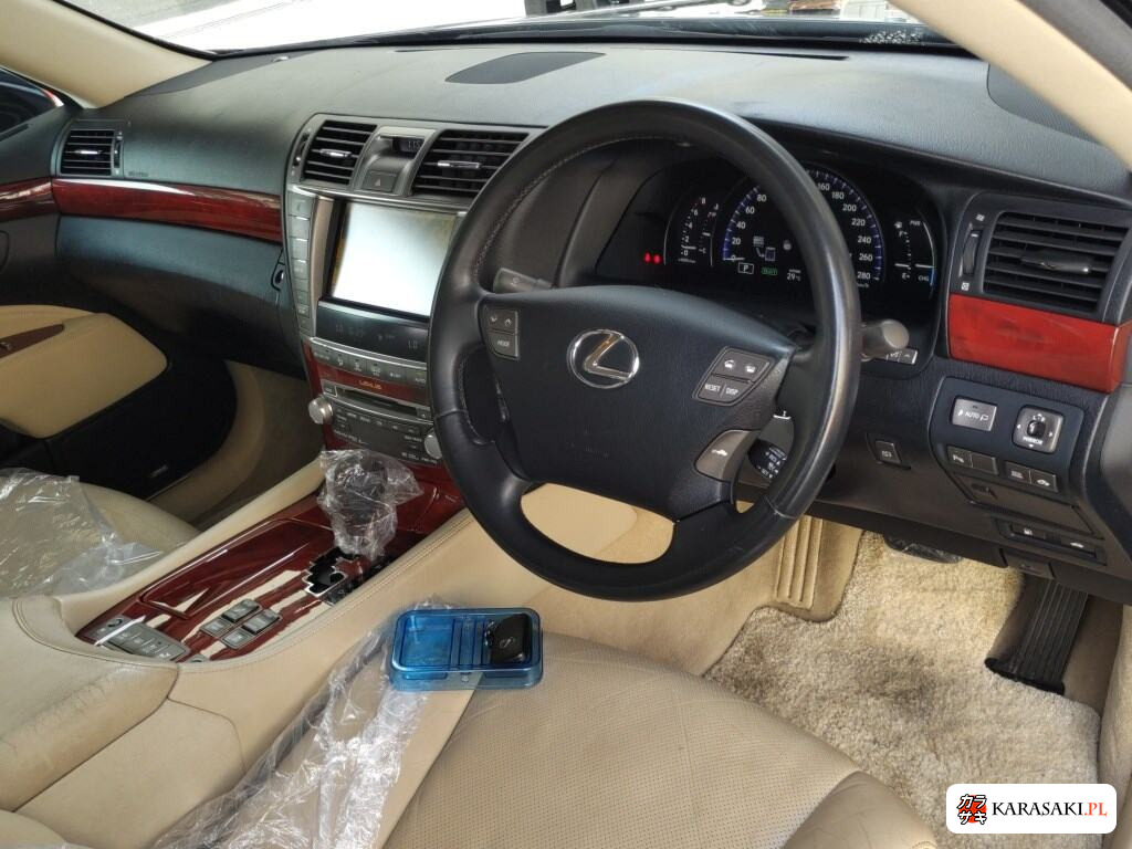Lexus LS 2010 z aukcji japońskiej