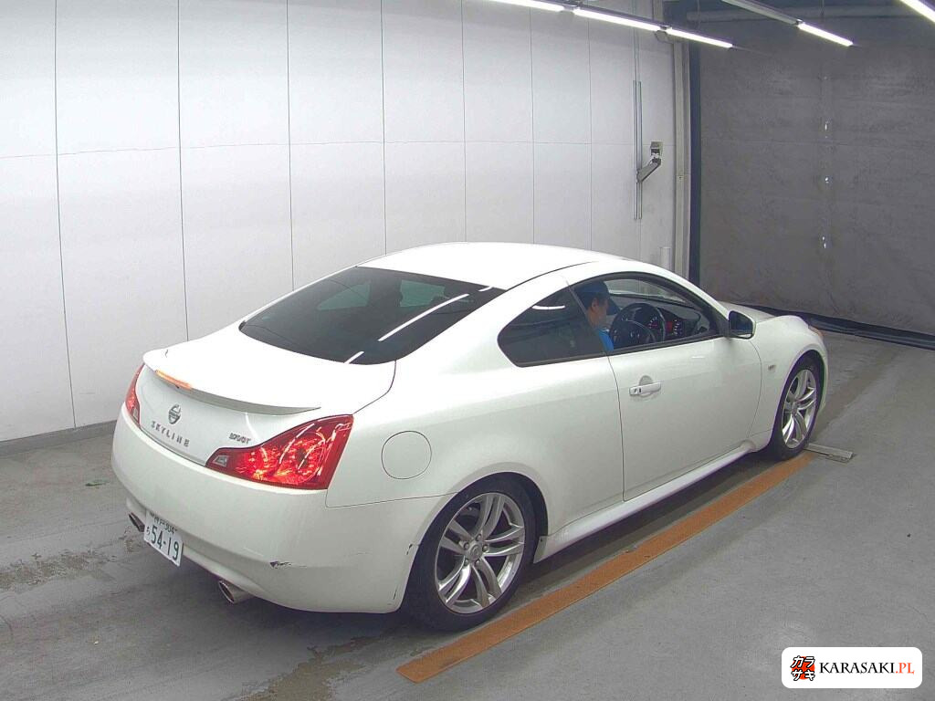 Nissan Skyline 2007 z aukcji japońskiej