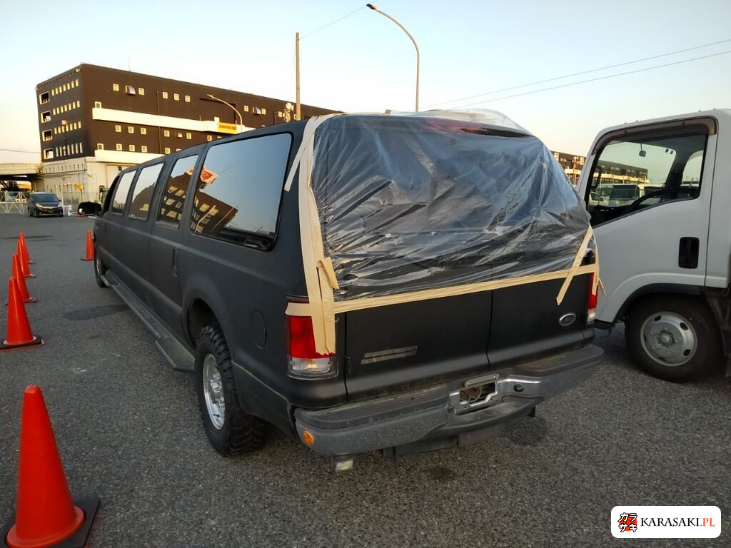 Ford Excursion 2016 z aukcji japońskiej
