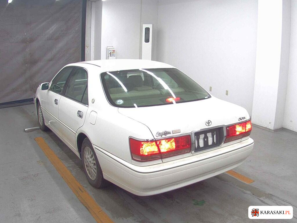 Toyota Crown 2004 z aukcji japońskiej