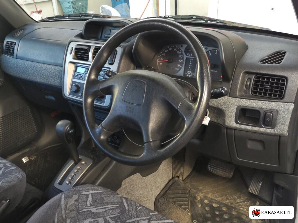Mitsubishi Pajero Io 1999 z aukcji japońskiej