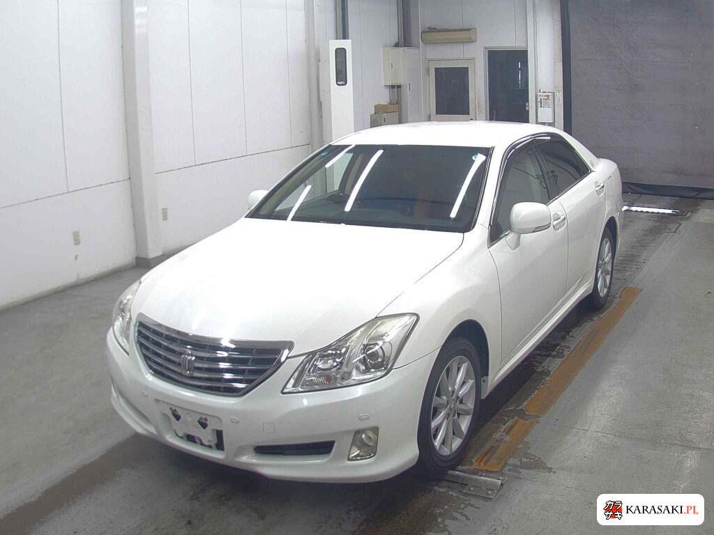 Toyota Crown 2008 z aukcji japońskiej