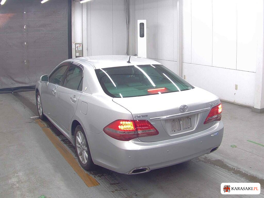Toyota Crown 2008 z aukcji japońskiej