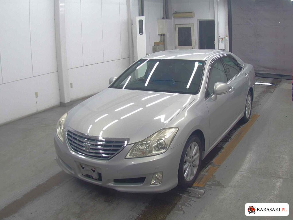 Toyota Crown 2008 z aukcji japońskiej